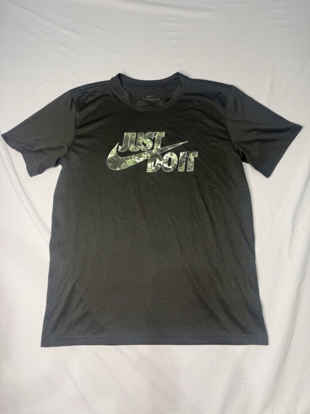 Nike Dri Fit JUST DO IT Tee Shirt Men’s Medium CAMO